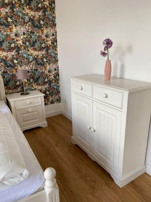 2-Zimmer Zentral In Ferdinandshof, Wlan Modern المظهر الخارجي الصورة
