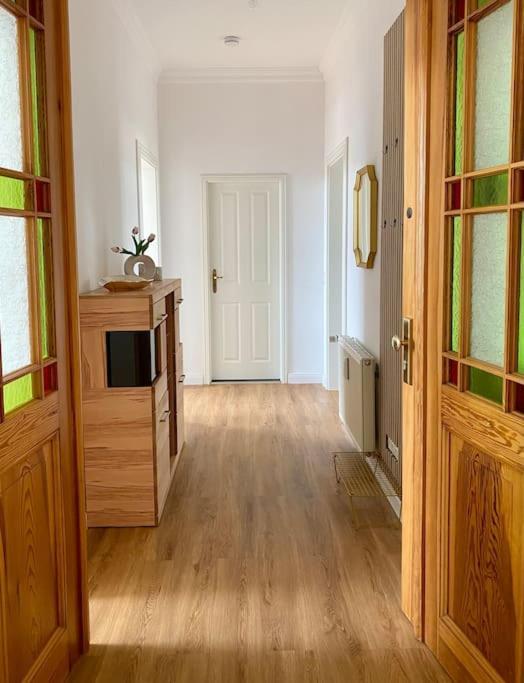 2-Zimmer Zentral In Ferdinandshof, Wlan Modern المظهر الخارجي الصورة